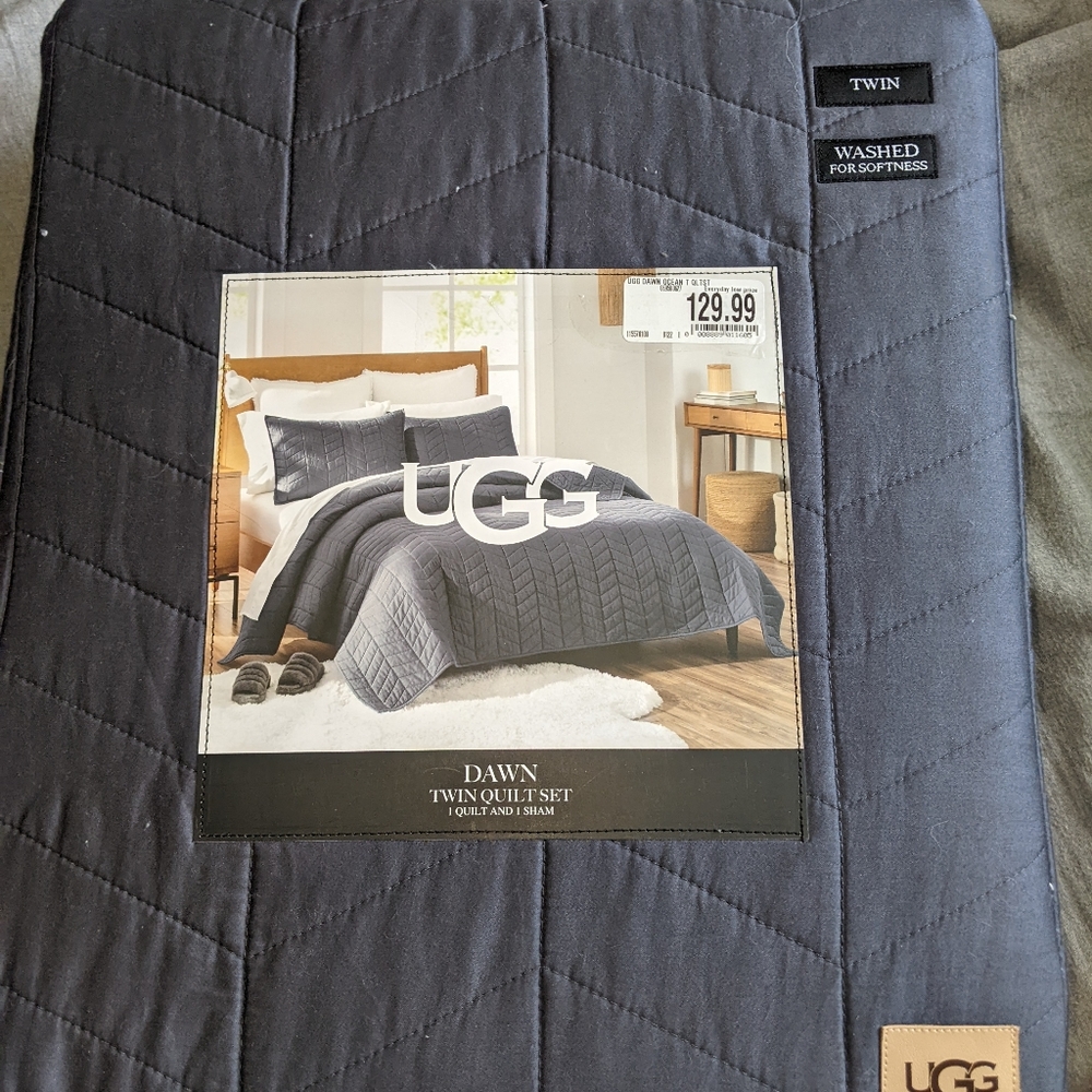 UGG twin comforter